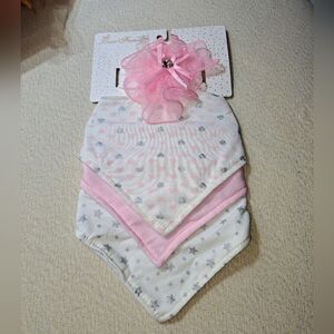 NWT Bow Fancy Set